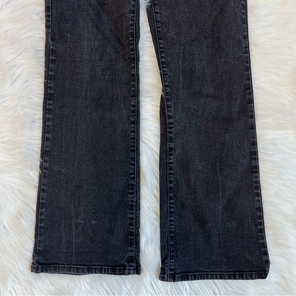 Levi's Perfectly Slimming Bootcut 512 Jeans - Picture 7 of 11